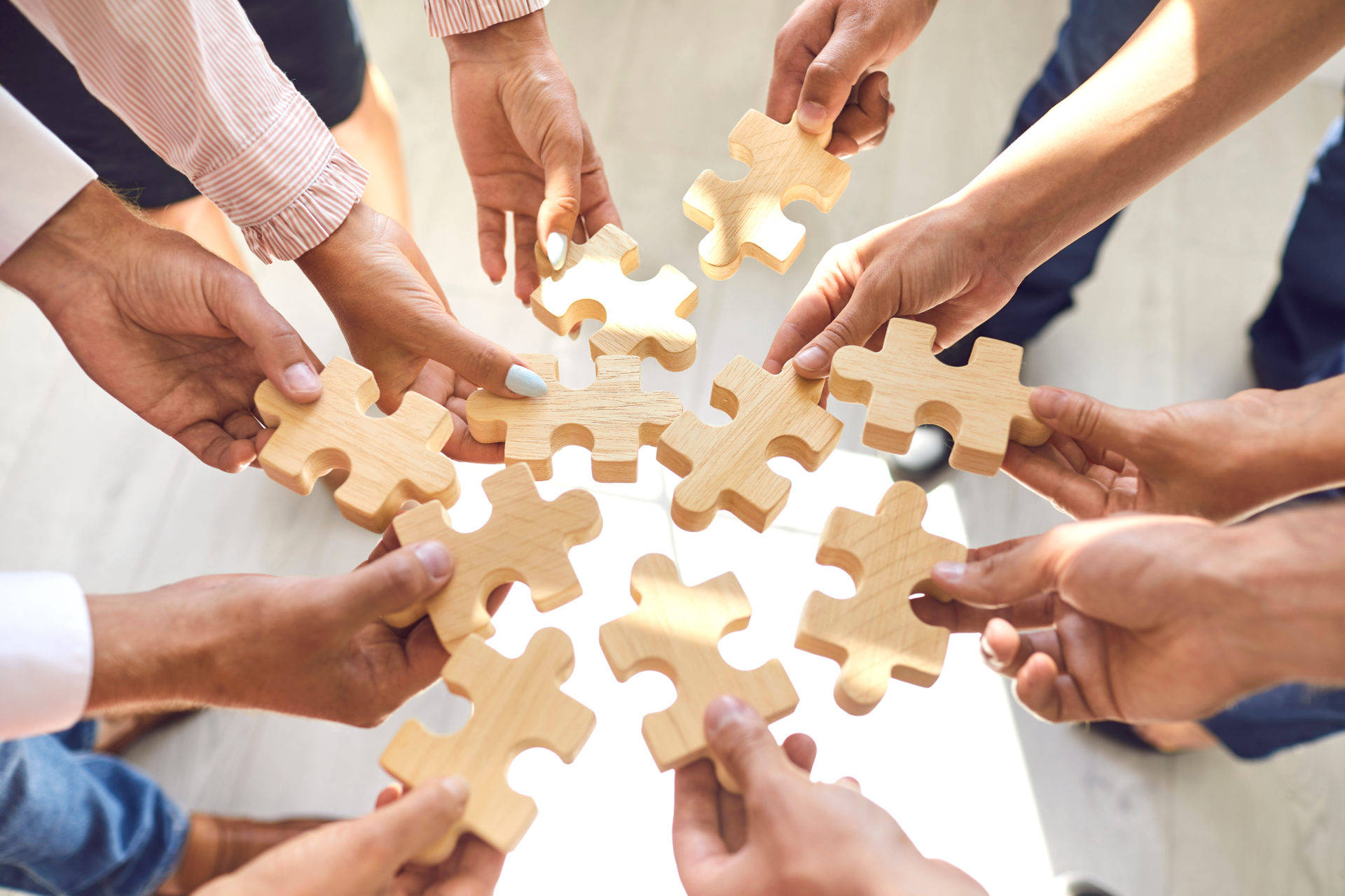 华扬联众