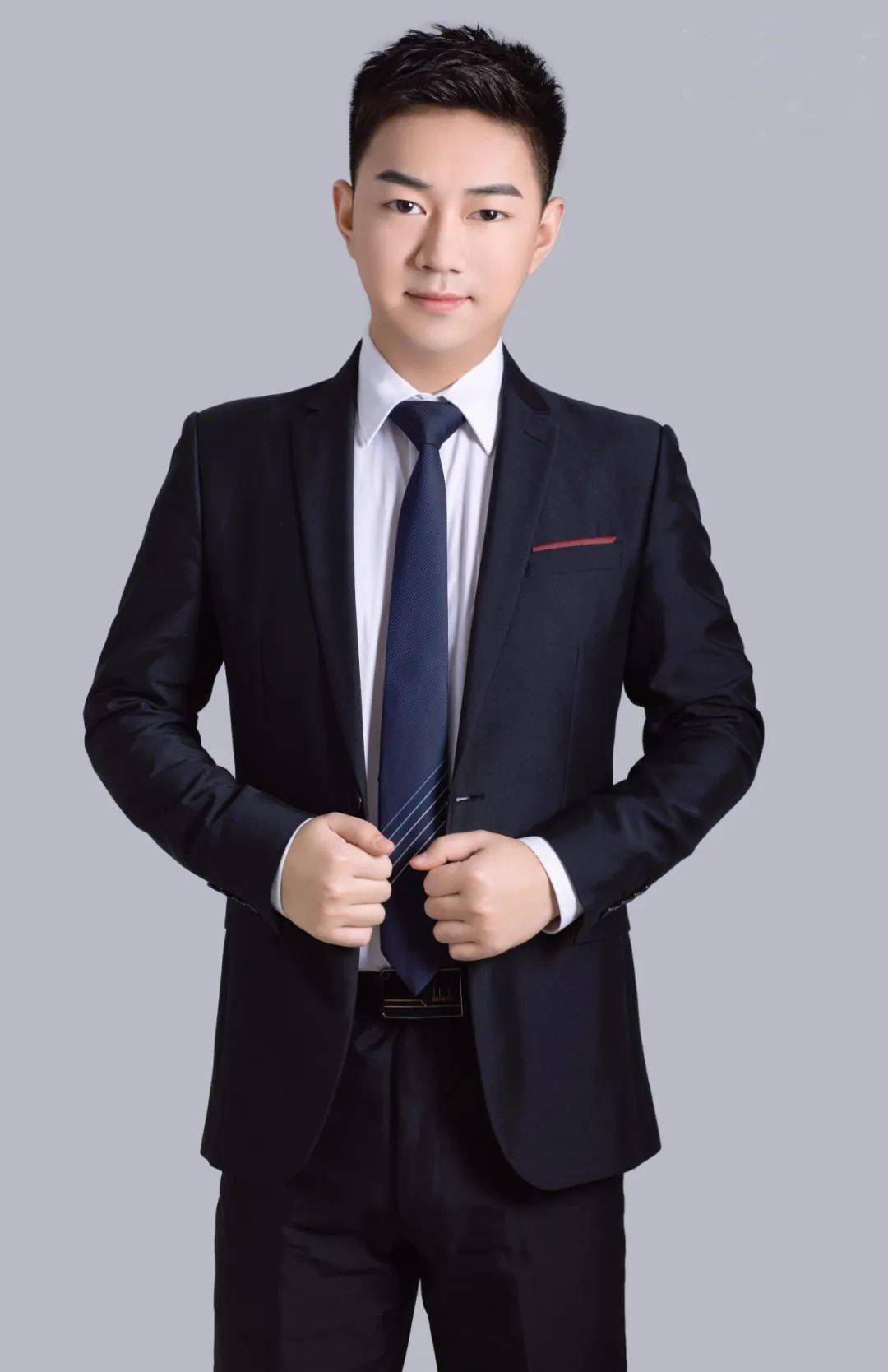 杨成广 视觉与舞美负责人